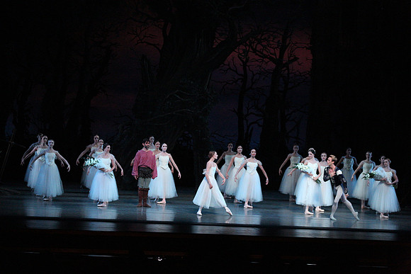 20161021_MCB_Giselle_Act2_Preformance_Arsht_9C7C0063