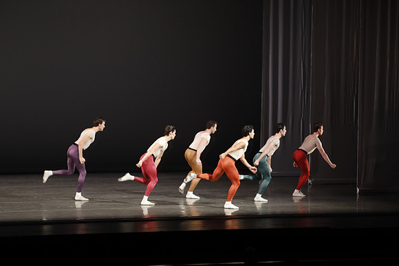 20170113_Glass_Pieces_Akhnaten_PR_MCB_Arsht_73A0746
