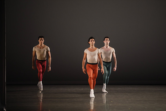 20170113_Glass_Pieces_Akhnaten_PR_MCB_Arsht_73A0720