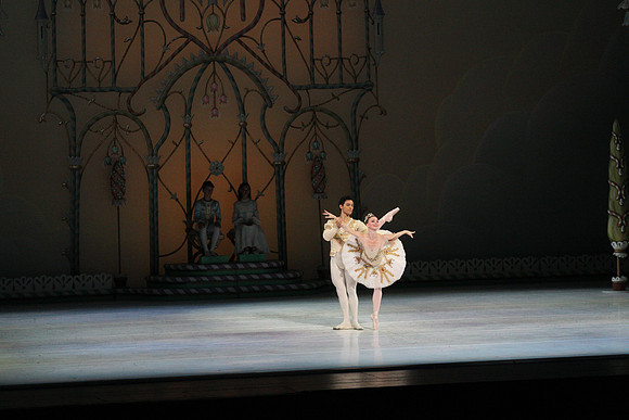 20141223_Nutcracker_ARTC_Pasdedeux_AL1B5780
