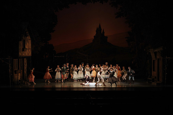 20161020_MCB_Giselle_Act1_DRSH_75A0057
