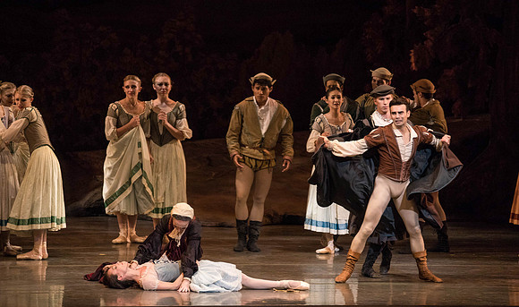 20161022_MCB_Giselle_Act1_2Cast_Tricia_Arsht_73A9432