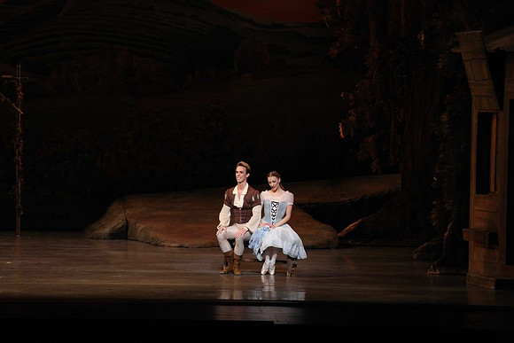 20161020_MCB_Giselle_Act1_DRNN_Arsht_9C7C0212