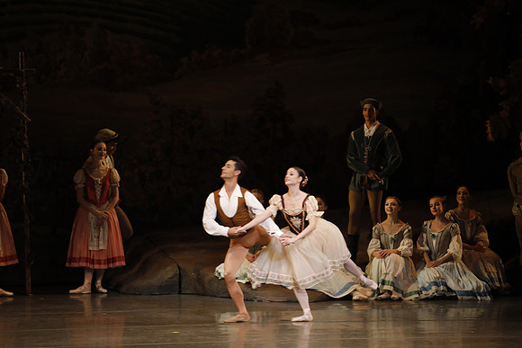 20161021_MCB_Giselle_Act1_Preformance_Arsht_73A0118