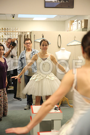 20150901_Fitting_Swan_Lake_Wardrobe_IMG_6306