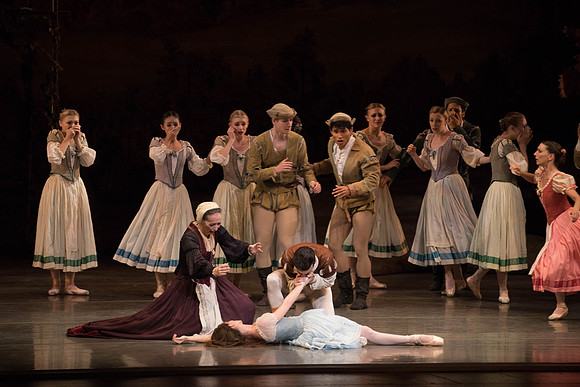 20161022_MCB_Giselle_Act1_2Cast_Tricia_Arsht_73A9340
