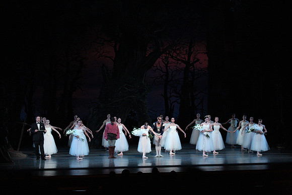 20161021_MCB_Giselle_Act2_Preformance_Arsht_9C7C0131