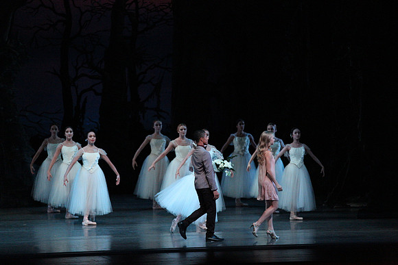 20161021_MCB_Giselle_Act2_Preformance_Arsht_9C7C0025