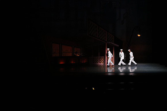 20151022_MCB_Fancy_Free_Warmup_Stage_Arsht_75A5281