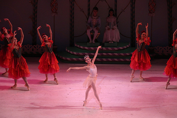 20141229_Nutcracker_WPB_Flowers__CG3P2239