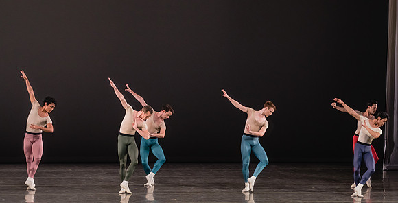 20170113_Glass_Pieces_Akhnaten_PR_MCB_Arsht_73A1039