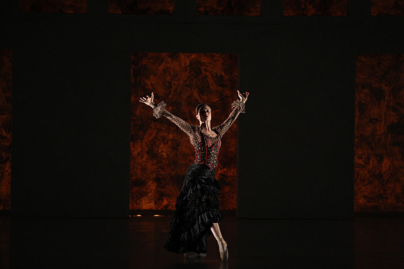 20150212_Carmen_Dress_Reh_9C7C1041