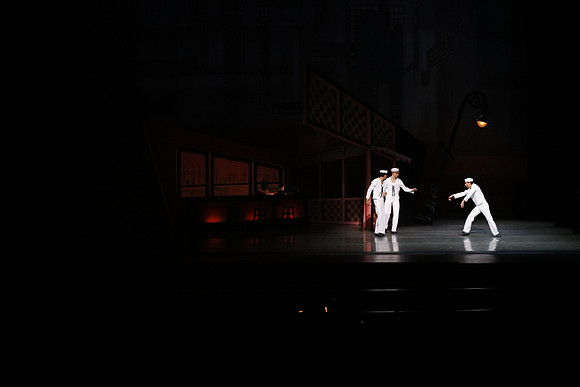20151022_MCB_Fancy_Free_Warmup_Stage_Arsht_75A5310