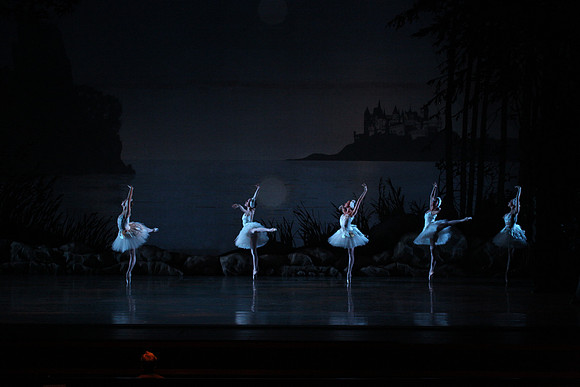 20151022_MCB_Swan_Lake_DR_Arsht_IMG_7913
