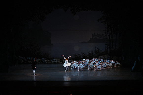 20151022_MCB_Swan_Lake_DR_WD_Arsht__75A6880