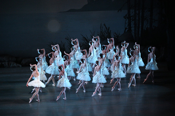 20151114_Swan_Lake_George_Balanchine_Kravis_IMG_6538