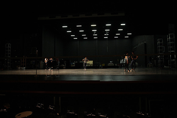 20151025_MCB_Back_Stage_2Cast_Arsht_IMG_7503