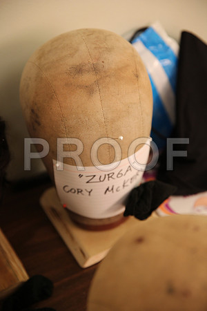 20150226_The_Pearl_Fisher_Backstage_Makeup_9C7C0396