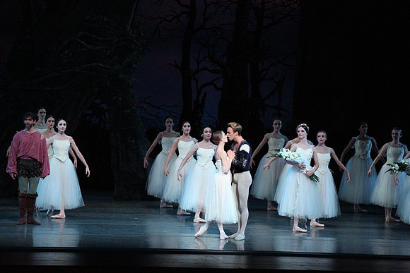 20161021_MCB_Giselle_Act2_Preformance_Arsht_9C7C0066