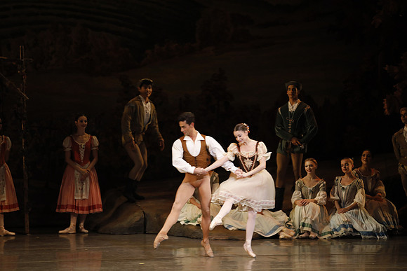20161021_MCB_Giselle_Act1_Preformance_Arsht_73A0122