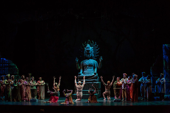20150226_The_Pearl_Fisher_Act_39C7C2934