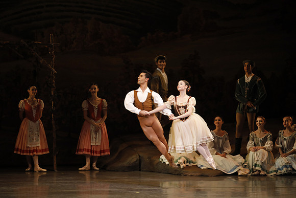 20161021_MCB_Giselle_Act1_Preformance_Arsht_73A0123