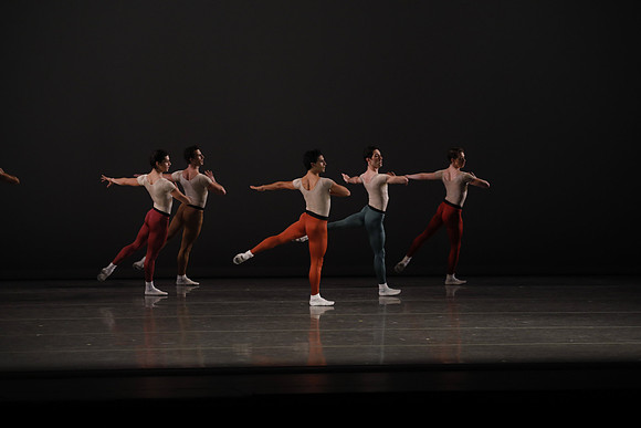 20170113_Glass_Pieces_Akhnaten_PR_MCB_Arsht_73A0795
