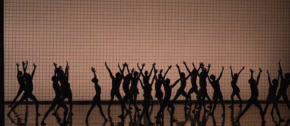 20170113_Glass_Pieces_Akhnaten_PR_MCB_Arsht_73A1937