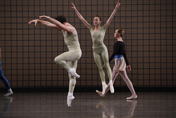 20170113_Glass_Pieces_no Makeup_DR_MCB_Arsht__73A0456