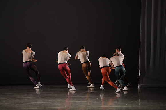 20170113_Glass_Pieces_Akhnaten_PR_MCB_Arsht_73A0767