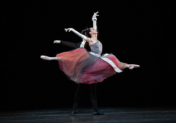 20180405_La Valse_Balanchine_Ravel__73A4303