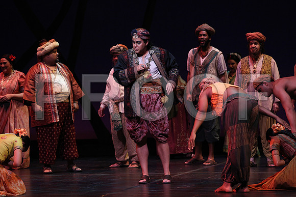 20150226_The_Pearl_Fisher_Act_29C7C0626