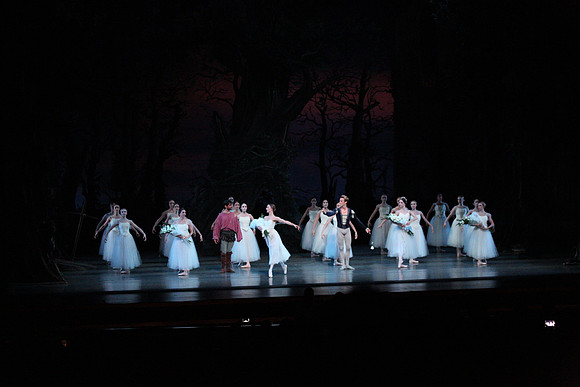 20161021_MCB_Giselle_Act2_Preformance_Arsht_9C7C0097