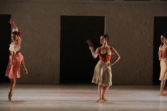 20150212_Carmen_Dress_Reh_9C7C1745