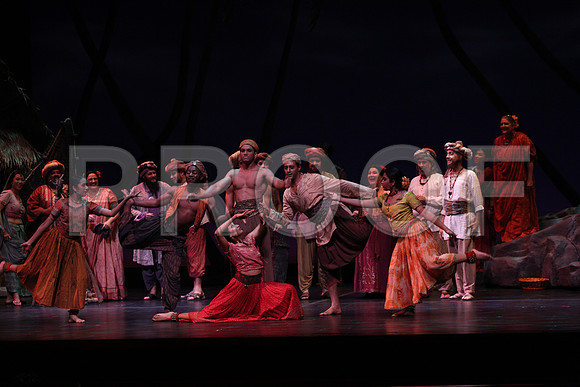 20150226_The_Pearl_Fisher_Act_29C7C0754