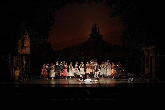 20161020_MCB_Giselle_Act1_DRSH_75A0068