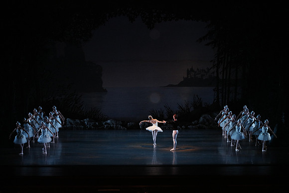 20151022_MCB_Swan_Lake_DR_WD_Arsht__75A7206