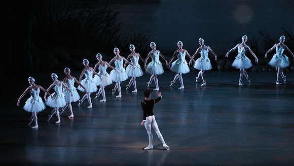 20151114_Swan_Lake_George_Balanchine_Kravis_IMG_6759