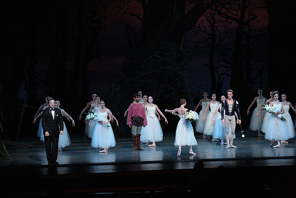 20161021_MCB_Giselle_Act2_Preformance_Arsht_9C7C0107