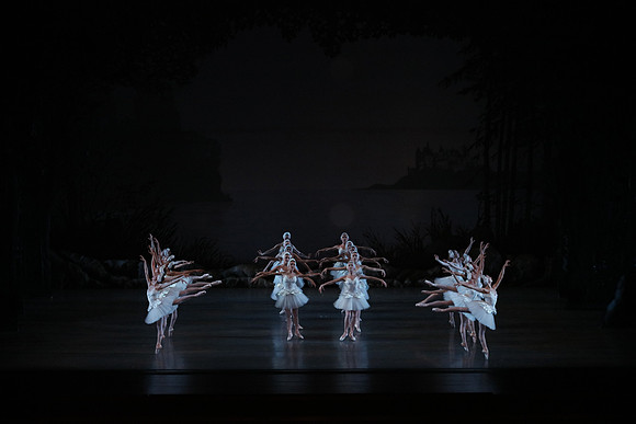 20151022_MCB_Swan_Lake_DR_WD_Arsht__75A6920