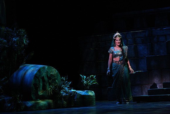20150226_The_Pearl_Fisher_Act_39C7C1770