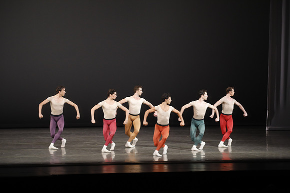 20170113_Glass_Pieces_Akhnaten_PR_MCB_Arsht_73A0738