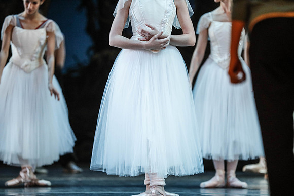 20161020_MCB_Giselle_2Cast_Act2_no Makeup_DRDA_Arsht_73A1504