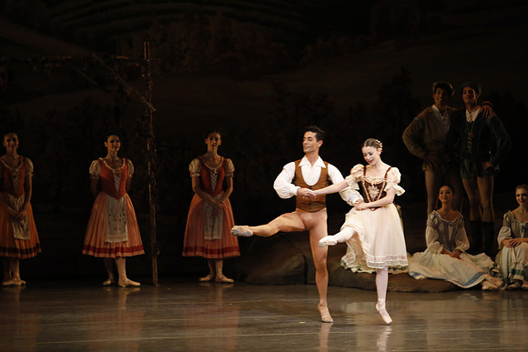 20161021_MCB_Giselle_Act1_Preformance_Arsht_73A0127