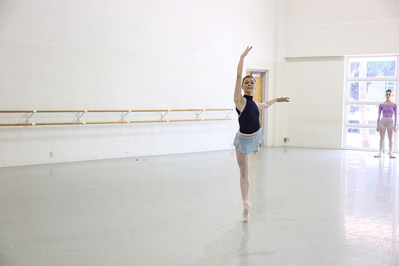 20150312_MCB_Raymonda_Variations_Studio_Lopez_Roma_9C7C7250