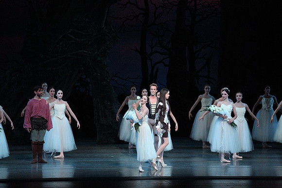 20161021_MCB_Giselle_Act2_Preformance_Arsht_9C7C0075