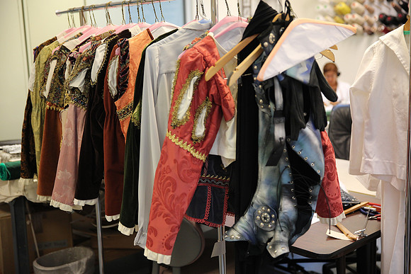 20150901_Fitting_Swan_Lake_Wardrobe_IMG_6258