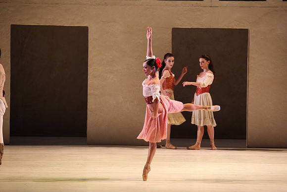 20150212_Carmen_Dress_Reh_9C7C1492