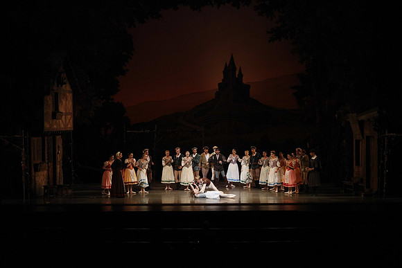 20161020_MCB_Giselle_Act1_DRSH_75A0020