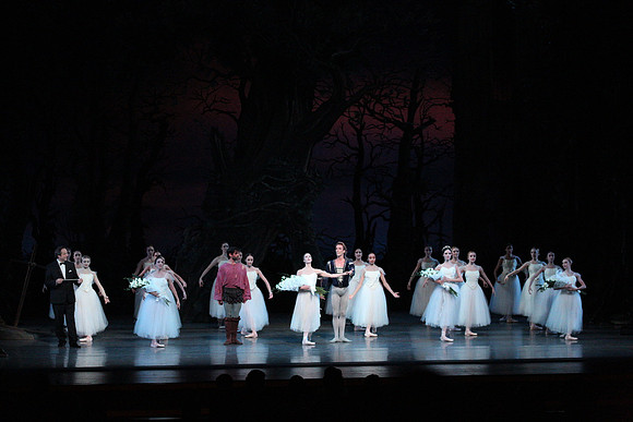 20161021_MCB_Giselle_Act2_Preformance_Arsht_9C7C0127